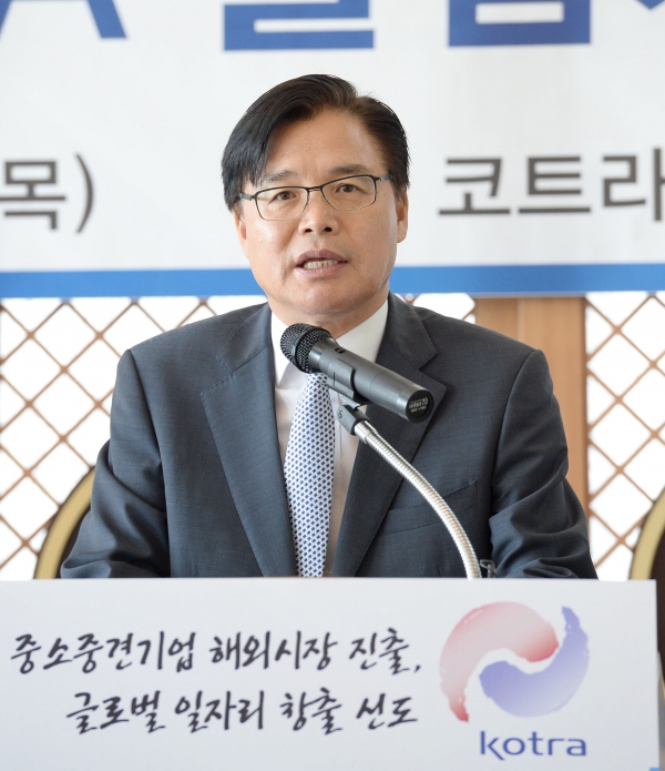 권평오 KOTRA사장(사진)은 24일 서울 광화문에서 신년 기자간담회를 열고, 올해 수출전망 및 이를 반영한 KOTRA 주요사업 추진방향을 설명했다.