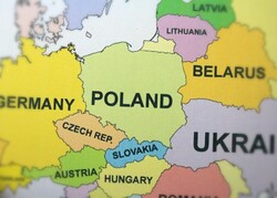민관경제사절단이 헝가리-폴란드-슬로바키아에 파견돼 "경제협력 방안"을 모색중이다.