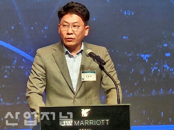 ​이날 LG에너지솔루션 김동명사장(사진)이 협회 신임회장으로 취임했다.​