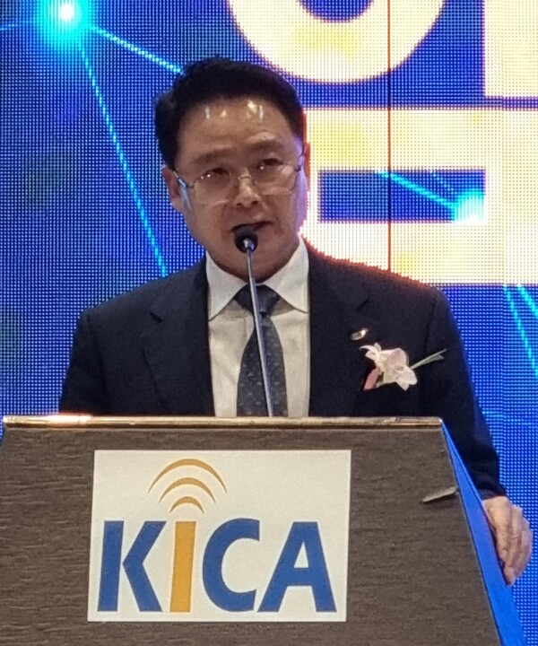 취임사를 하고 있는 유수상 한국전기통신공사협회 인천시회 제2대 회장